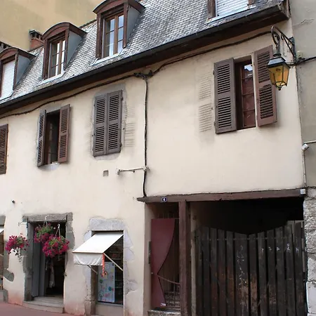 Au Calme En Vieille Ville - Proche Lac - Ambiance Esprit Brocante Annecy Habitación foto