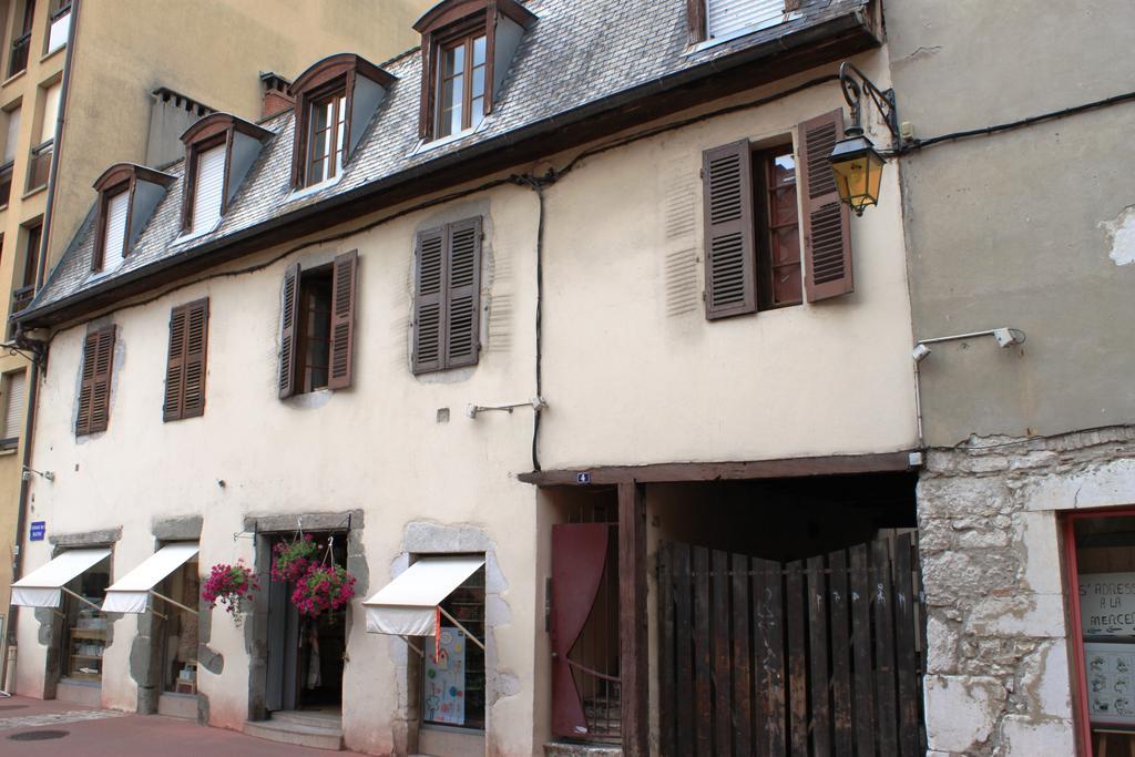 Au Calme En Vieille - Proche Lac - Ambiance Esprit Brocante * Annecy